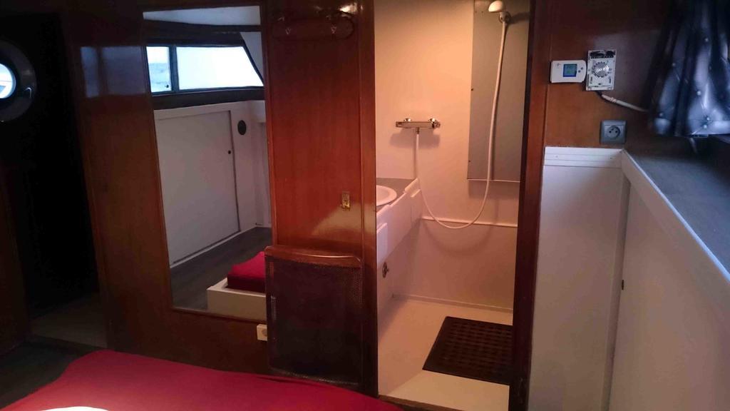 Отель Yacht Bateau Moteur Benetti 19M Сет Экстерьер фото