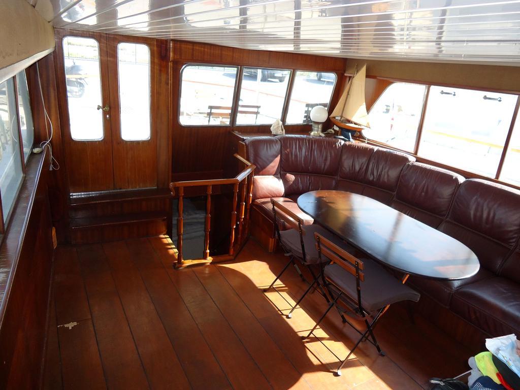 Отель Yacht Bateau Moteur Benetti 19M Сет Экстерьер фото