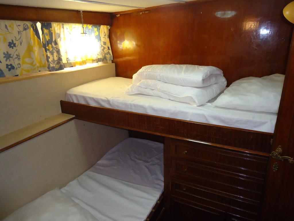 Отель Yacht Bateau Moteur Benetti 19M Сет Экстерьер фото
